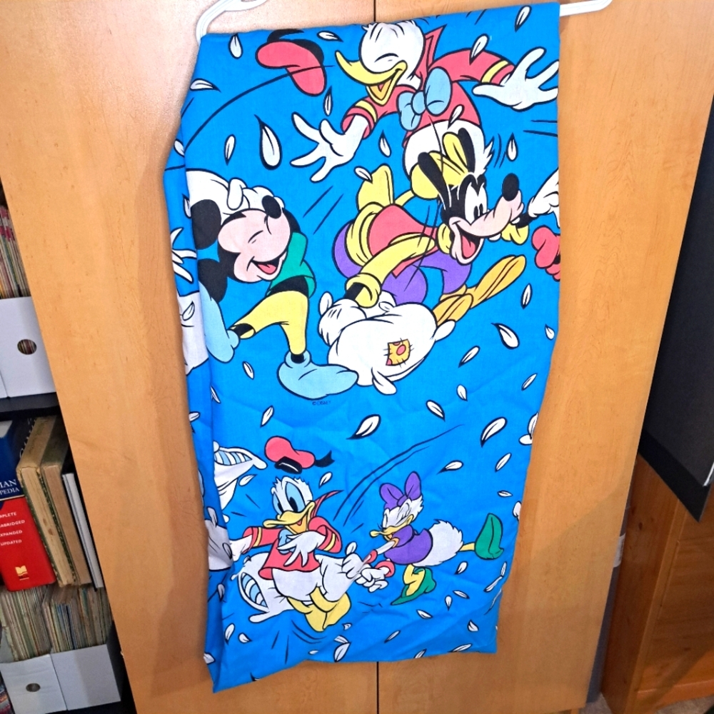 ⚡️2 For $15⚡️Blue Disney Character Top Sheet Size Twin